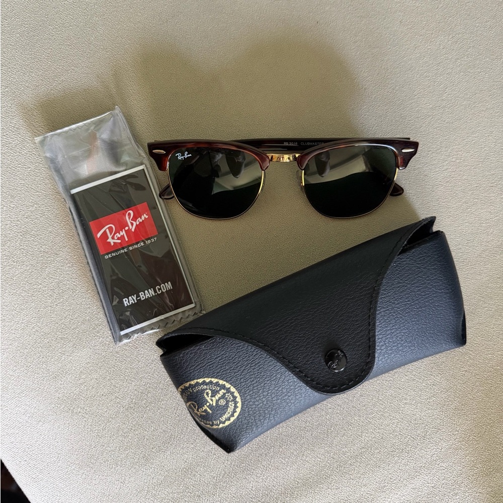 Ray-Ban Classic Black and Gold Sunglasses